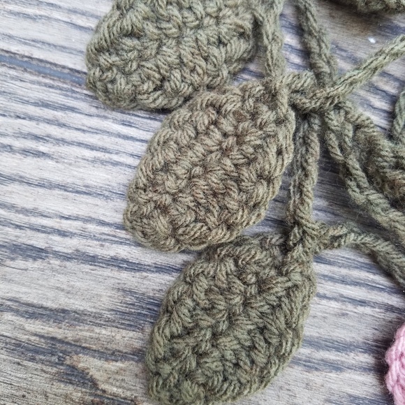 Boutique Floral Knit Scarf - Picture 4 of 4